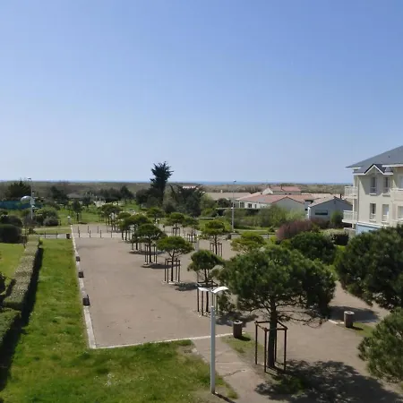 3 Pieces Avec Balcon A 700m De La - 6 Couchages, Garage, Classe 3 Etoiles - Fr-1-224-710 Apartment *