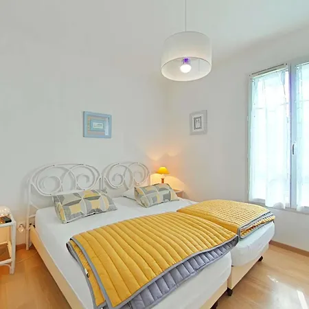 Apartment 3 Pieces Avec Balcon A 700m De La - 6 Couchages, Garage, Classe 3 Etoiles - Fr-1-224-710